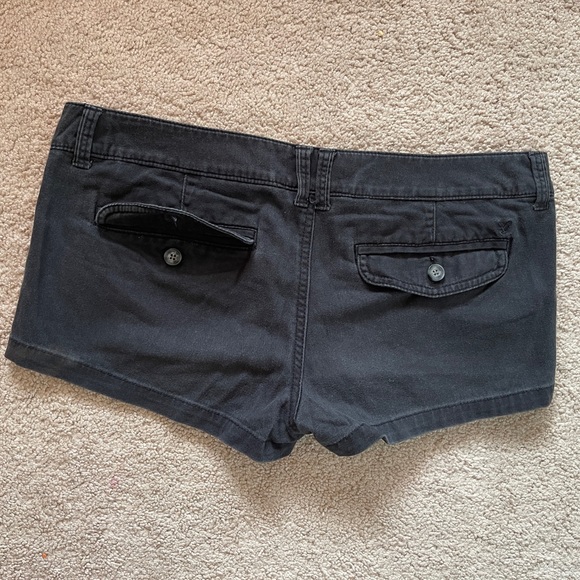 Black American Eagle strech short shortss - Picture 2 of 3